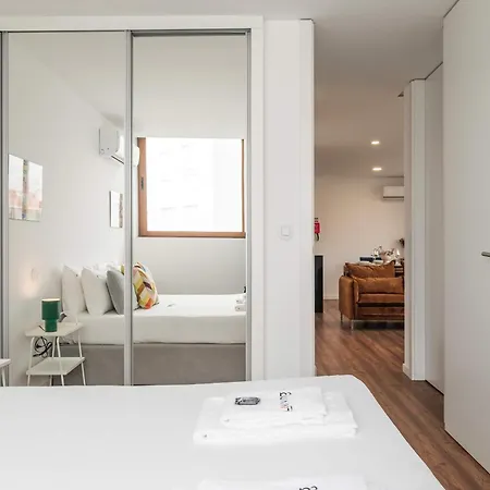 Liiiving In Matosinhos - Warm Vintage Apartman Senhora da Hora